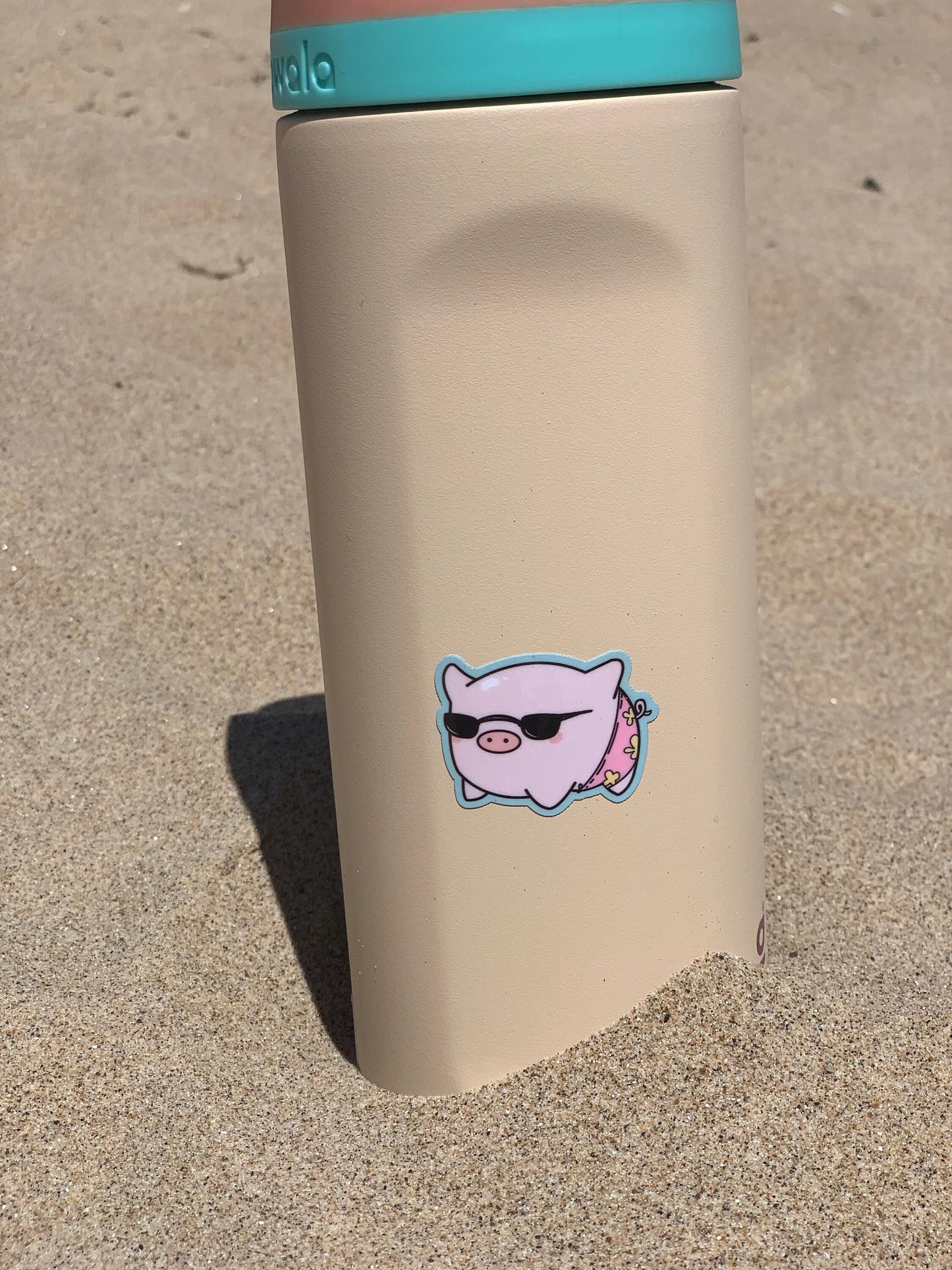 N°7. Summer Pig Sticker